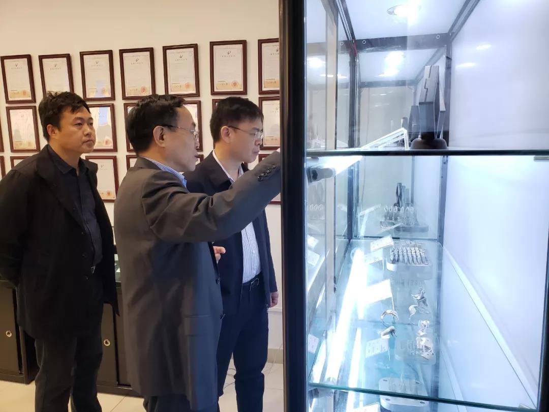 ��Ӯ���ʡ�(�й���)���޹�˾����